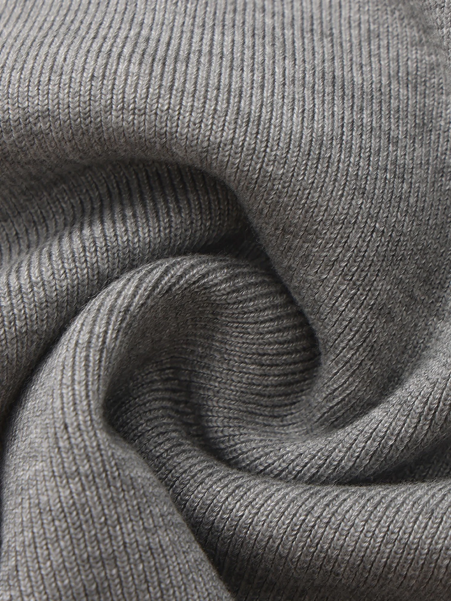 Millie Contrast-Trim Grey Knit Vest - Image 7